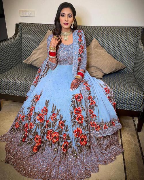 Bollywood Designer Gown Sr-1251-B Price - 1550