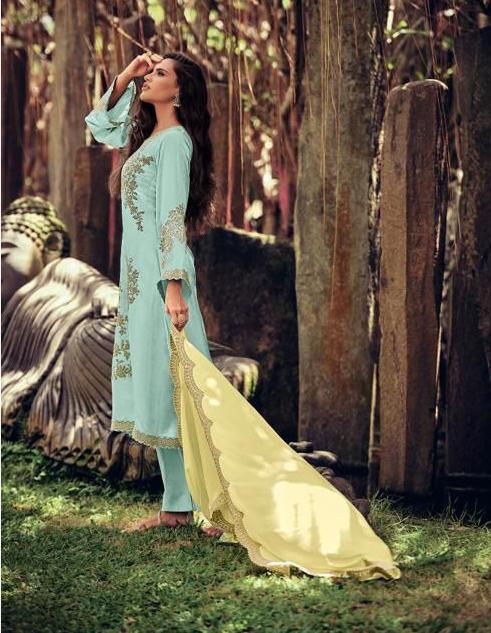 AIQA LIFESTYLE ZEENAT ZE-06 Price - 3251