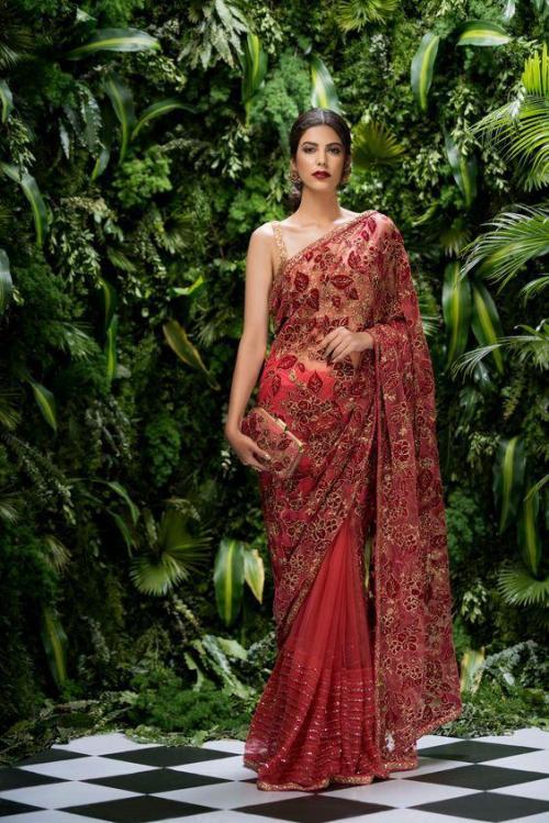 Women Designer Party Wear Comfortable Plain Georgette Red Saree With  Unstitched Blouse Piece at 3500.00 INR in Nalasopara | Sateri Textile